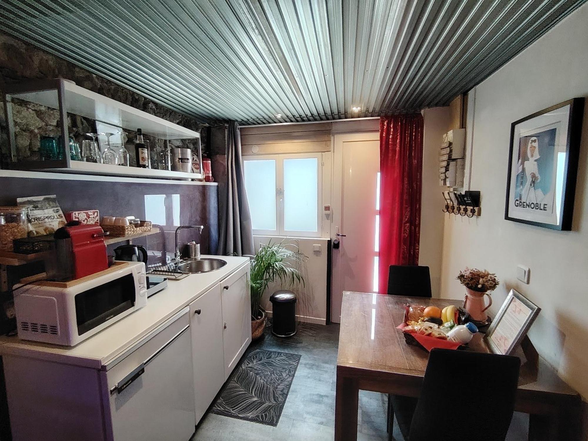 Sweet Loft Grenoble-Love Room Avec Jacuzzi & Sauna Exterior photo