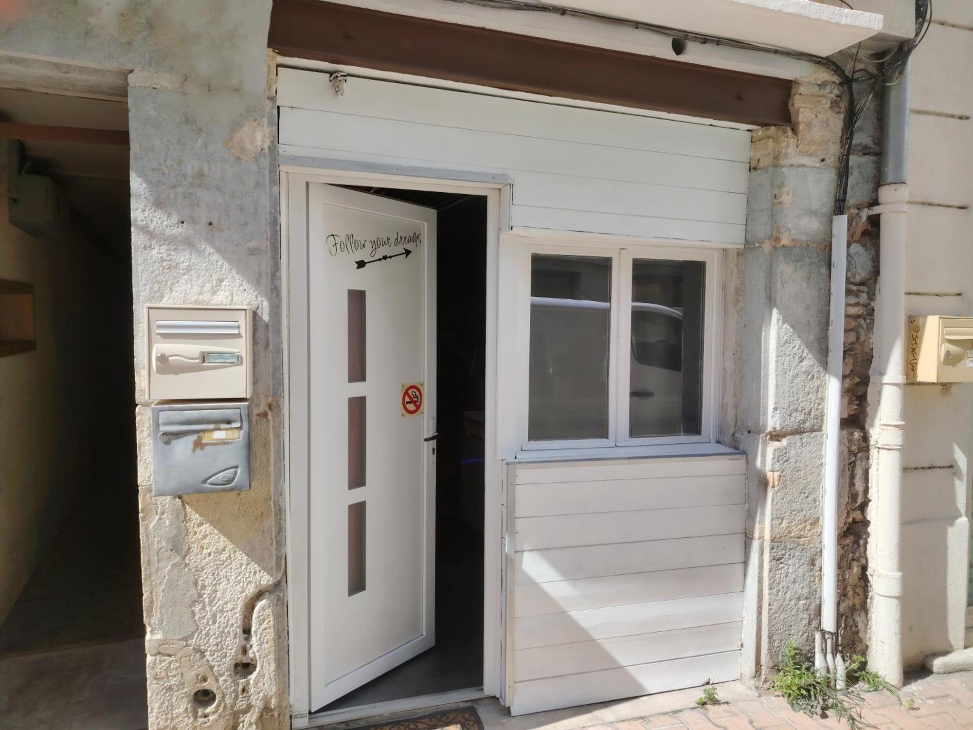 Sweet Loft Grenoble-Love Room Avec Jacuzzi & Sauna Exterior photo