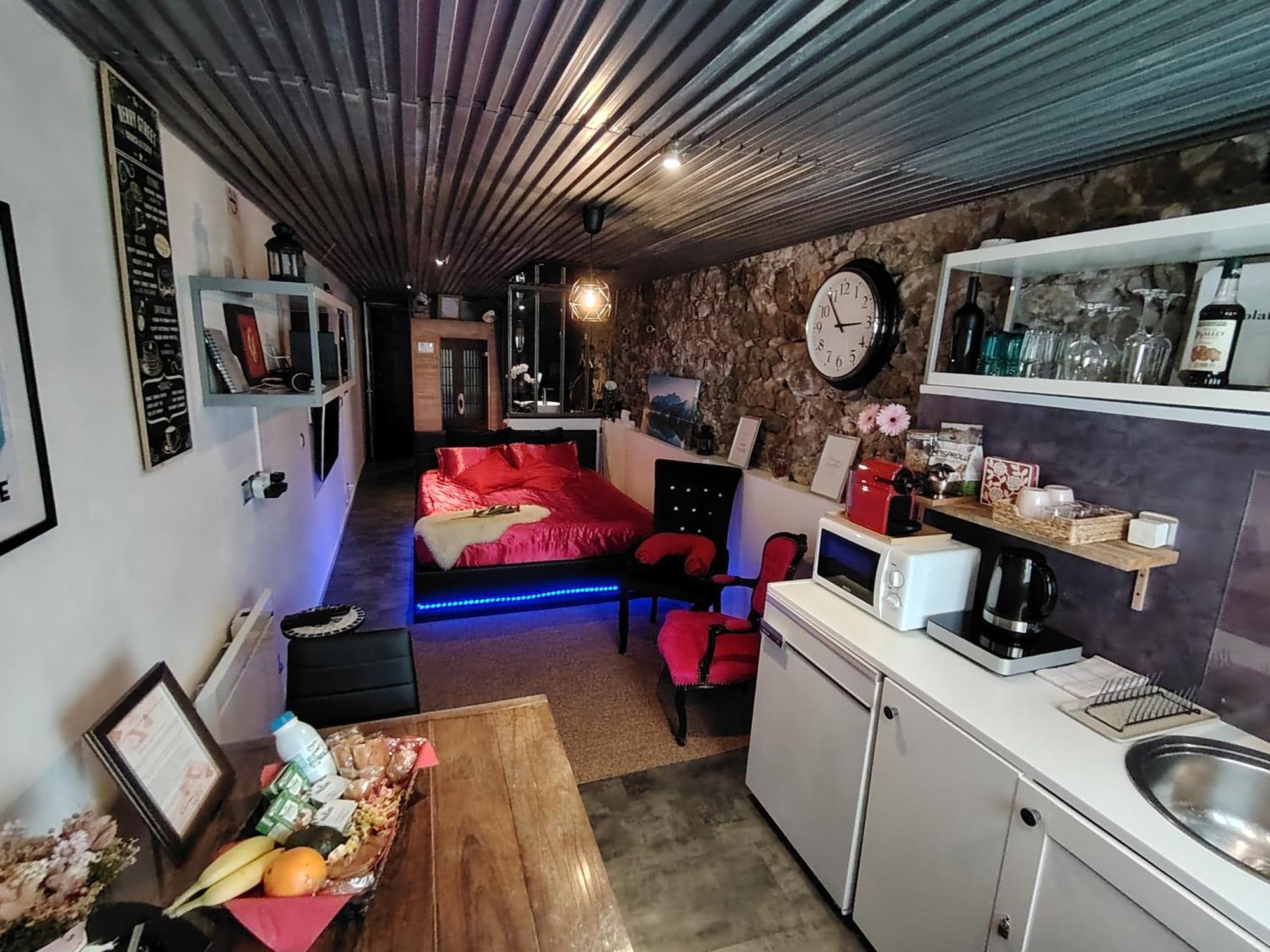 Sweet Loft Grenoble-Love Room Avec Jacuzzi & Sauna Exterior photo